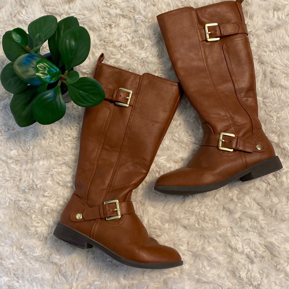 Cognac color girl riding boots